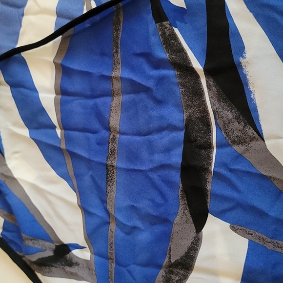 Ashley Stewart Belted Floral Button Up Duster Vest - Picture 4 of 5